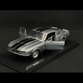 Ford Shelby Mustang GT500 1967 Grau / Schwarze Streifen 1/18 Solido S1802905