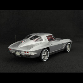 Chevrolet Corvette Stingray 1963 Sebring Silber 1/18 Norev 189052
