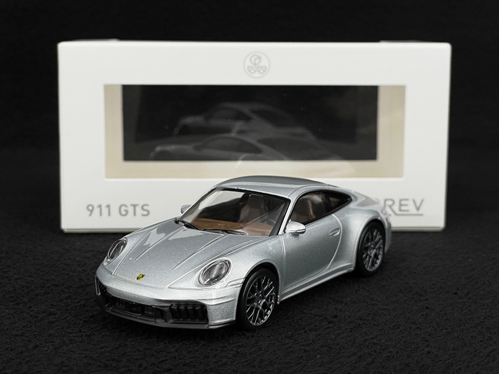 Porsche 911 Carrera GTS Type 992.2 2024 Polar Silver Grey 1/43