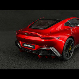 Aston Martin Vantage 2019 Hyper Red 1/18 AutoArt 70277