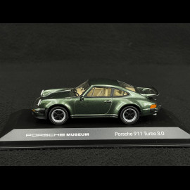 Porsche 911 Turbo 3.0 Typ 930 1975 Eichengrün 1/43 Welly MAP01993024