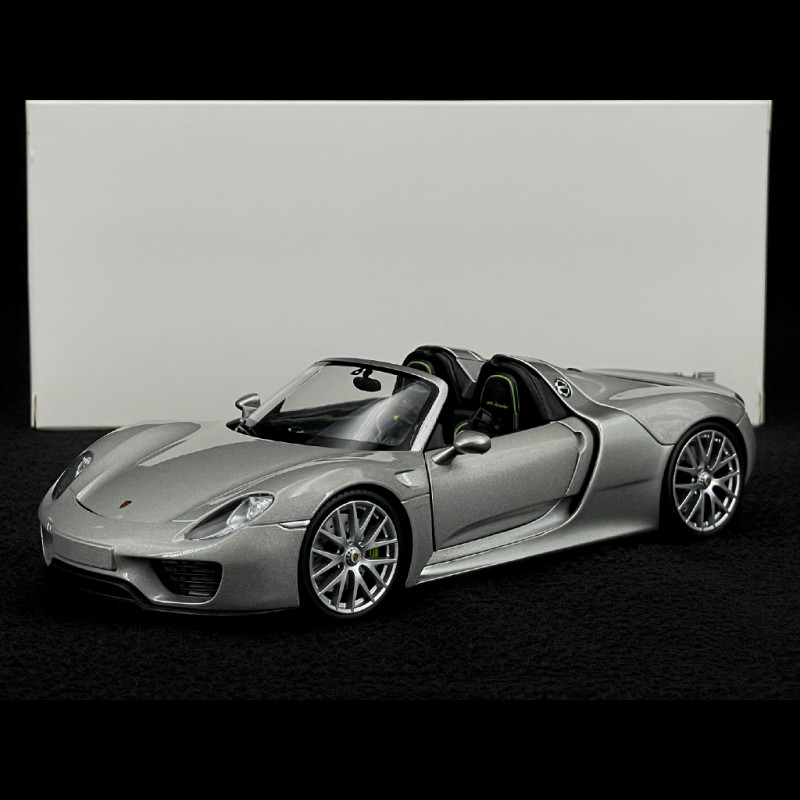 Porsche 918 Spyder 2014 Silber 1/24 Welly MAP02484824