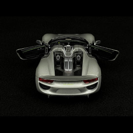 Porsche 918 Spyder 2014 Silber 1/24 Welly MAP02484824