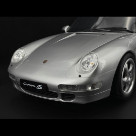 Porsche 911 Carrera 4S Type 993 1995 Polar Silver 1/8 GT Spirit GTS801901
