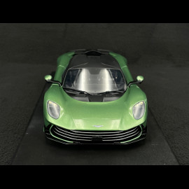 Aston Martin Valhalla 2025 Iridescent Emerald Green 1/18 GT Spirit GT558