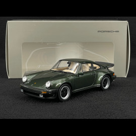 Porsche 911 Turbo 3.0 Typ 930 1975 Eichengrün 1/24 Welly MAP02493024