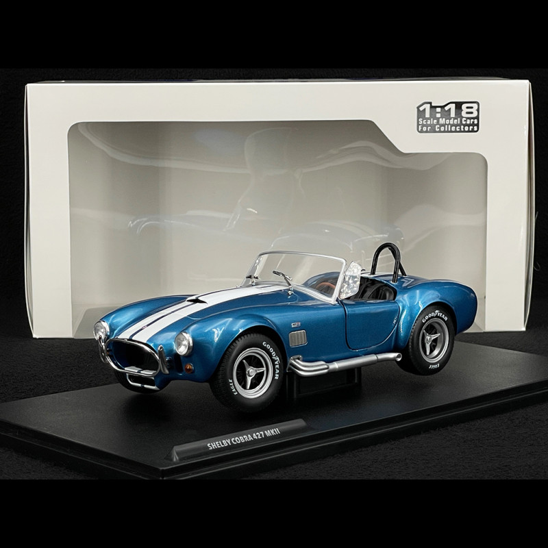 Shelby Cobra 427 S/C 1965 Metallic Blue 1/18 Solido S1850017