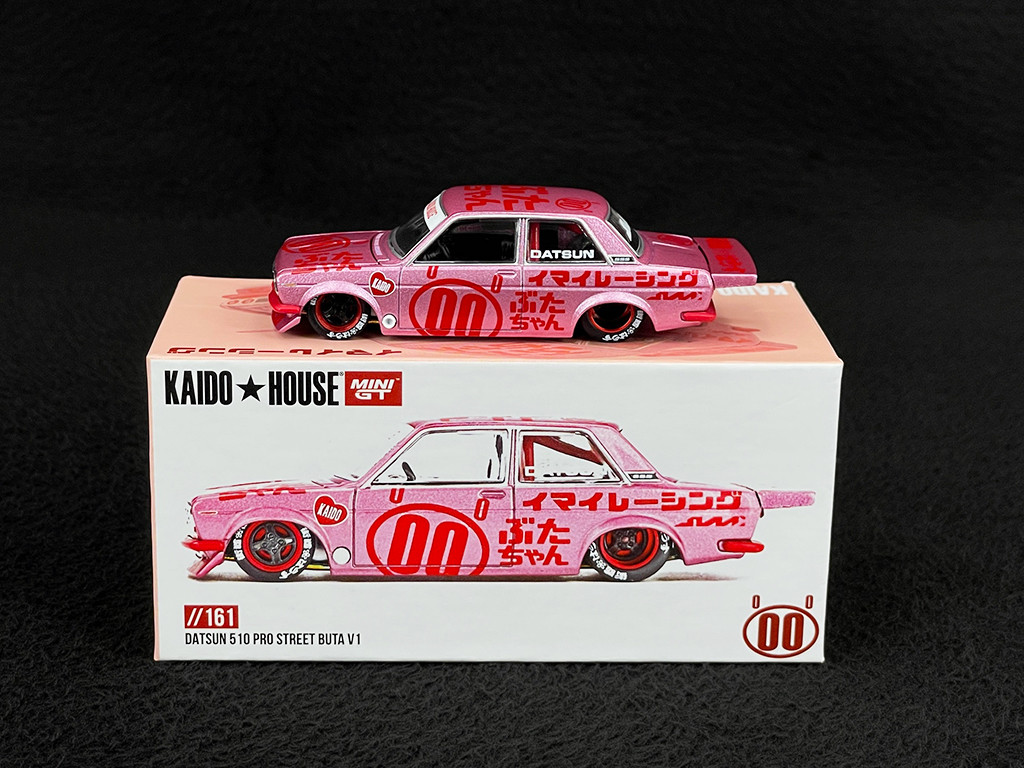 Datsun 510 Pro Street Buta V1 1969 Pink 1/64 Mini GT KHMG161