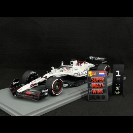 Max Verstappen Red Bull RB21 n° 1 Sieger GP Japan 2025 F1 mit Pit Board 1/18 Spark 18S1004