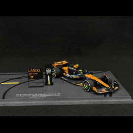 Lando Norris McLaren MCL39 n° 4 3. GP Abu Dhabi / Weltmeister 2025 F1 mit Pit Board 1/43 Spark S9678