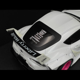 Toyota GR Supra Liberty Walk 2025 Weiß/Rosa 1/18 Solido S1815502