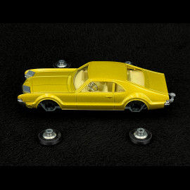 Oldsmobile Toronado 1966 Gold 1/43 Corgi Toys CD54321045