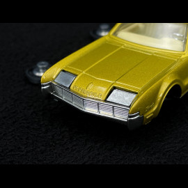 Oldsmobile Toronado 1966 Gold 1/43 Corgi Toys CD54321045