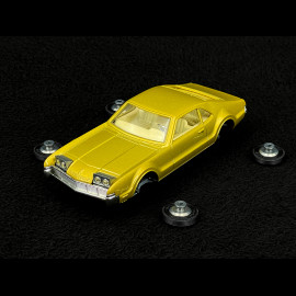 Oldsmobile Toronado 1966 Gold 1/43 Corgi Toys CD54321045