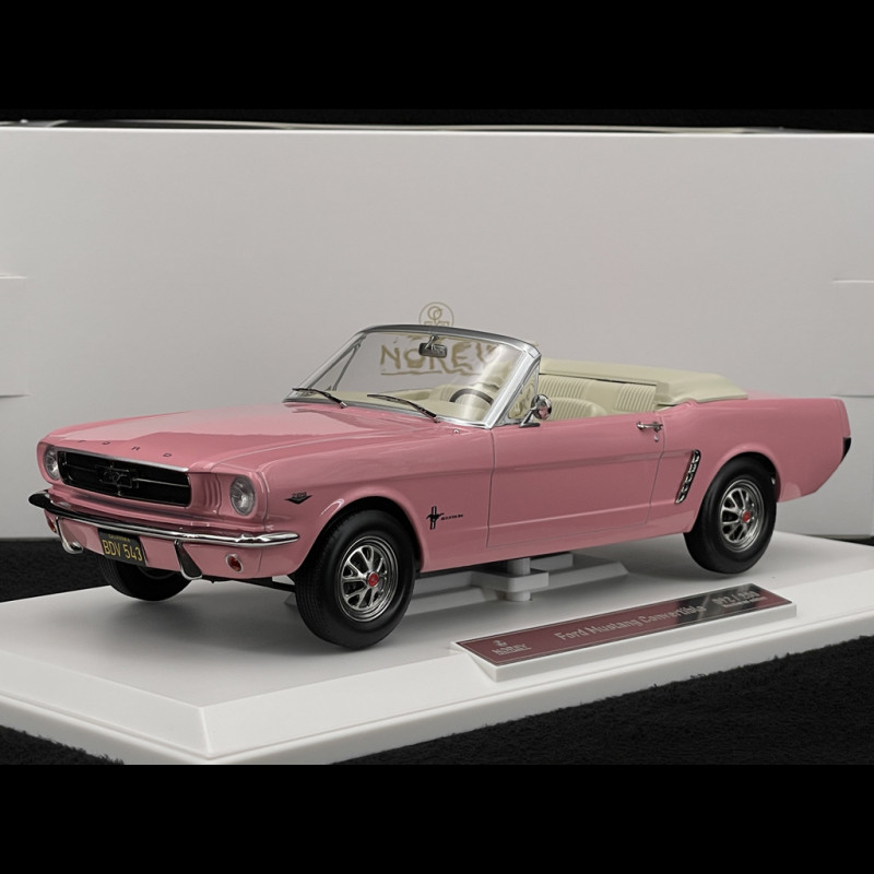 Ford Mustang Cabriolet 1965 Rosa 1/18 Norev 182812