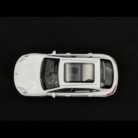 Porsche Macan Turbo 2019 Weiß Reibungsspielzeug 1/38 Welly MAP01024015