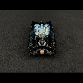 Batmobile 1966 with Batman and Robin figures Gloss Black 1/50 Corgi Toys CD54321050