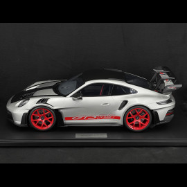 Porsche 911 GT3 RS Type 992.1 2022 Weissach Package Silver GT / Red Stripes 1/8 GT Spirit GTS802001