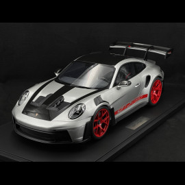 Porsche 911 GT3 RS Typ 992.1 2022 Weissach Package Silber GT / Rote Streifen 1/8 GT Spirit GTS802001