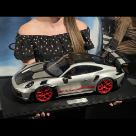 Porsche 911 GT3 RS Typ 992.1 2022 Weissach Package Silber GT / Rote Streifen 1/8 GT Spirit GTS802001