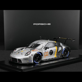 Porsche 911 RSR Type 991.2 n° 911 24h Le Mans 2023 Michael Fassbender Road To Le Mans 1/18 Spark WAP0212220TRSR