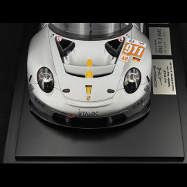 Porsche 911 RSR Type 991.2 n° 911 24h Le Mans 2023 Michael Fassbender Road To Le Mans 1/18 Spark WAP0212220TRSR