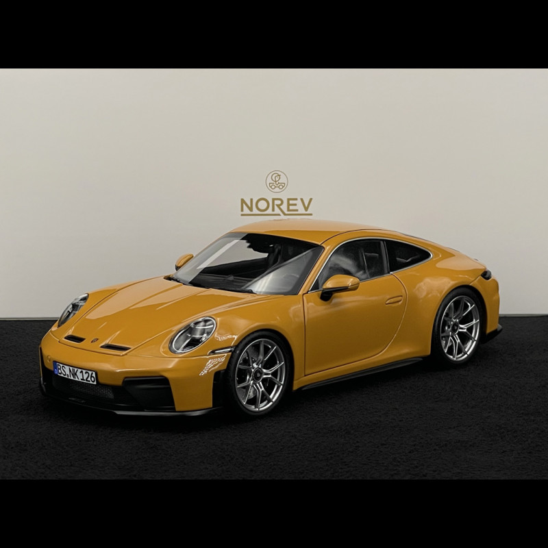 Porsche 911 GT3 Touring Type 992.2 2025 Bahama Yellow 1/18 Norev 187003
