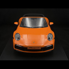 Porsche 911 Targa 4S Typ 992 2021 Pastellorange 1/8 GT Spirit GTS802101