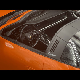 Porsche 911 Targa 4S Type 992 2021 Pastel Orange 1/8 GT Spirit GTS802101