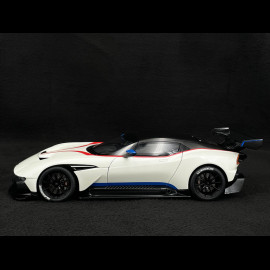 Aston Martin Vulcan 2015 Stratus Weiß 1/18 AutoArt 70261