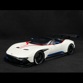 Aston Martin Vulcan 2015 Stratus White 1/18 AutoArt 70261