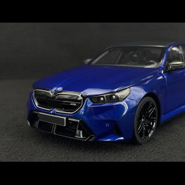 BMW M5 2024 Blau Metallic 1/18 Minichamps 110023802