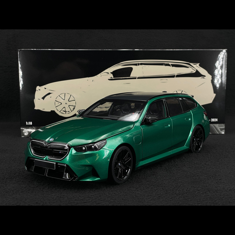 BMW M5 Touring 2024 Isle Of Man Green 1/18 Minichamps 110023902