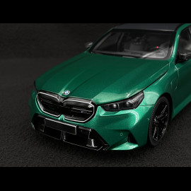 BMW M5 Touring 2024 Isle Of Man Green 1/18 Minichamps 110023902