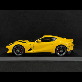 Ferrari 812 Competizione 2021 Giallo Modena 1/18 Bburago BU01646