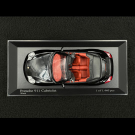 Porsche 911 Cabriolet Typ 996.1 2001 Schwarz 1/43 Minichamps 400061031