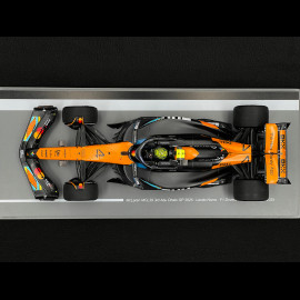Lando Norris McLaren MCL39 n° 4 3rd Abu Dhabi GP 2025 F1 with Pit Board 1/18 Spark 18S1118