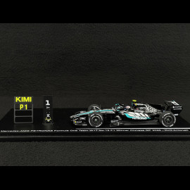 Kimi Antonelli Mercedes-AMG W17 n° 12 Sieger GP China 2026 F1 mit Pit Board 1/43 Spark S9381