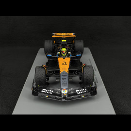 Lando Norris McLaren MCL39 n° 4 Sieger GP Großbritannien 2025 F1 mit Pit Board 1/18 Spark 18S1010