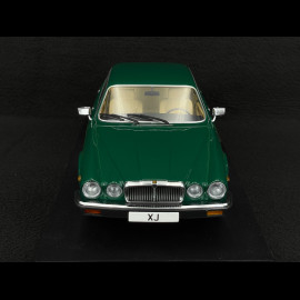 Jaguar XJ Series III 1979 British Racing Green 1/18 ModelCar Group MCG18175
