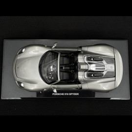 Porsche 918 Spyder 2011 Silver 1/18 Welly 18051C