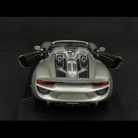 Porsche 918 Spyder 2011 Silber 1/18 Welly 18051C