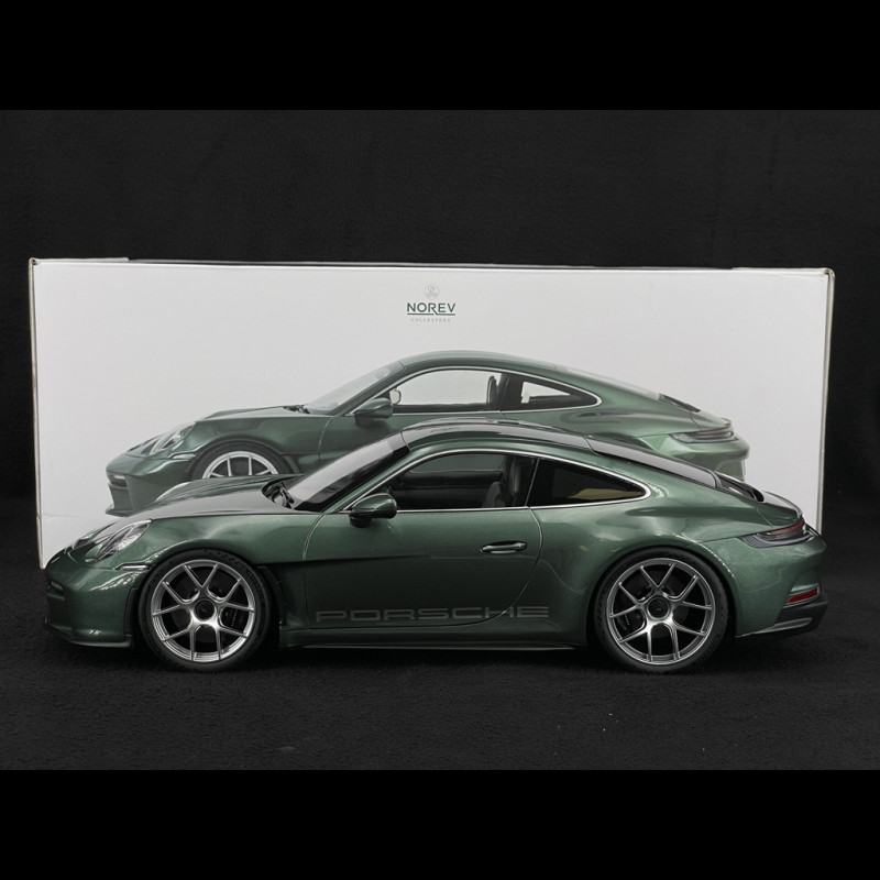 Porsche 911 S/T Typ 992 2023 Malachitgrün Metallic 1/12 Norev 127552