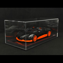 Bugatti W16 Mistral World Record Car 2024 Carbon Black / Orange 1/18 MR Collection BUG015WR