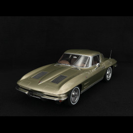 Chevrolet Corvette C2 Sting Ray 1963 Saddle Tan 1/12 GT Spirit GT1004