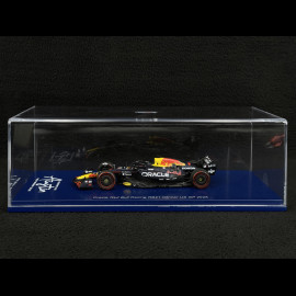 Max Verstappen Red Bull RB21 n° 1 Sieger GP USA 2025 F1 mit Figur und Pit Board 1/43 Spark S9666