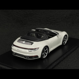 Porsche 911 Targa 4S Type 992 2021 Chalk Grey 1/43 Spark S6127