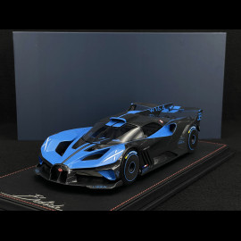 Bugatti Bolide 2024 Bugatti Blau / Carbon Schwarz 1/18 MCM