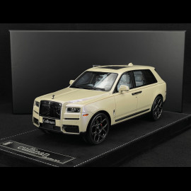 Rolls Royce Cullinan 2018 Beige Pearl Grey / Light Blue Interior 1/18 GL Model GLCUBG
