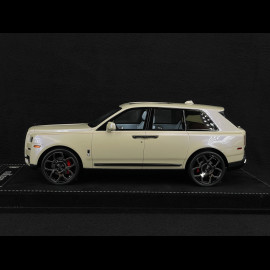 Rolls Royce Cullinan 2018 Perlgrau Beige / Hellblaue Innenausstattung 1/18 GL Model GLCUBG